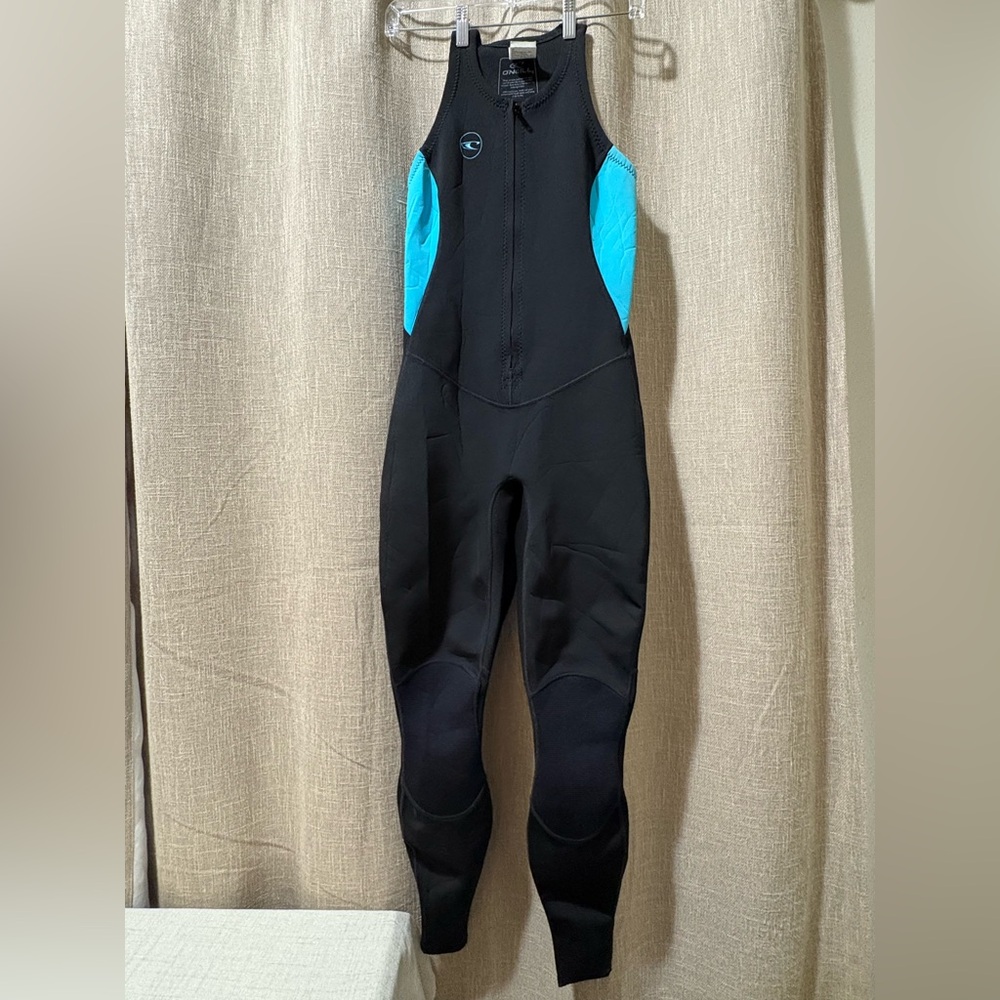 O'Neill Women's Reactor-2 1.5mm Sleeveless Wetsuit Size 6 Black and Blue
